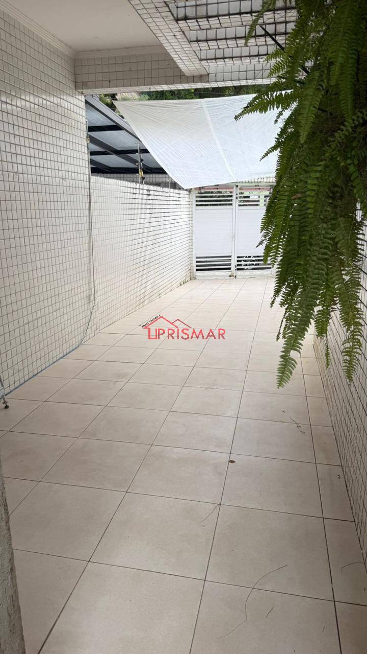 Casa à venda com 3 quartos, 165m² - Foto 2