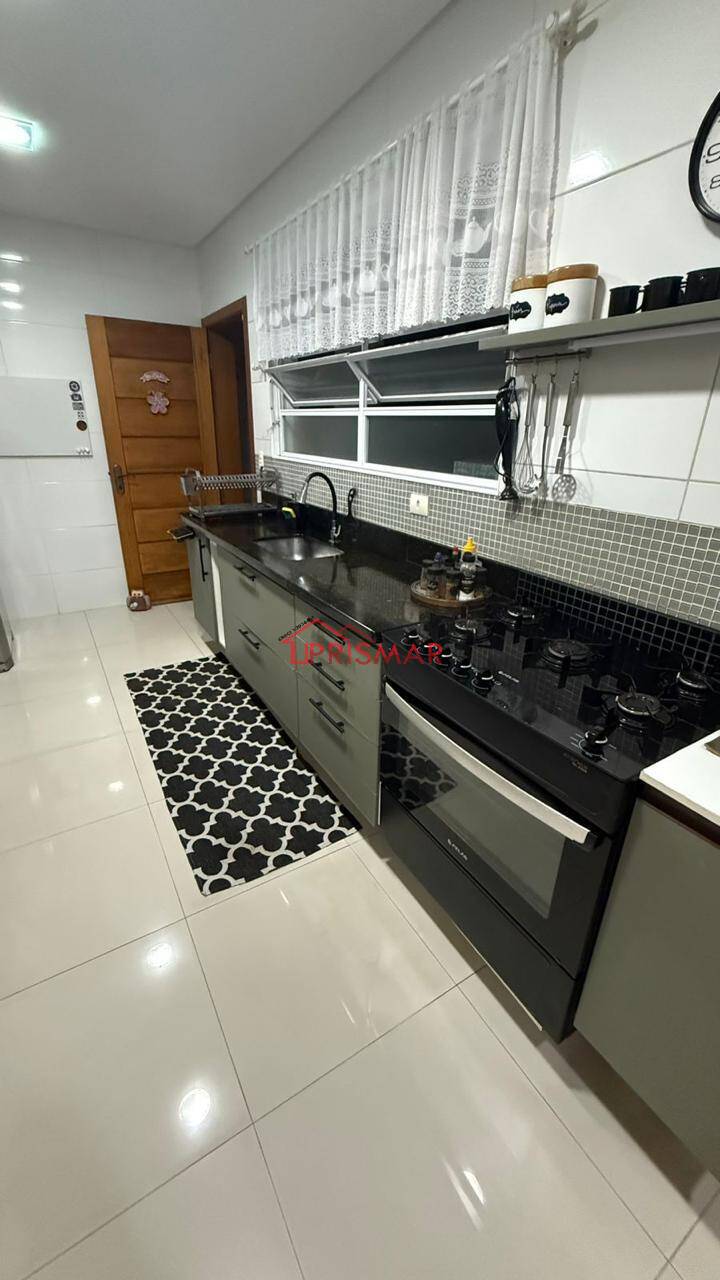 Casa à venda com 3 quartos, 165m² - Foto 11